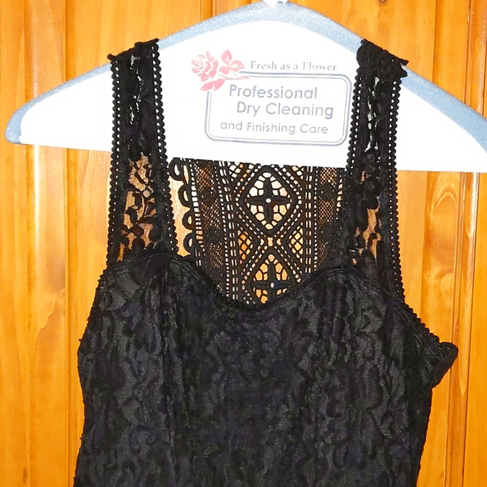 Black cocktail dress - Picture 3 of 7
